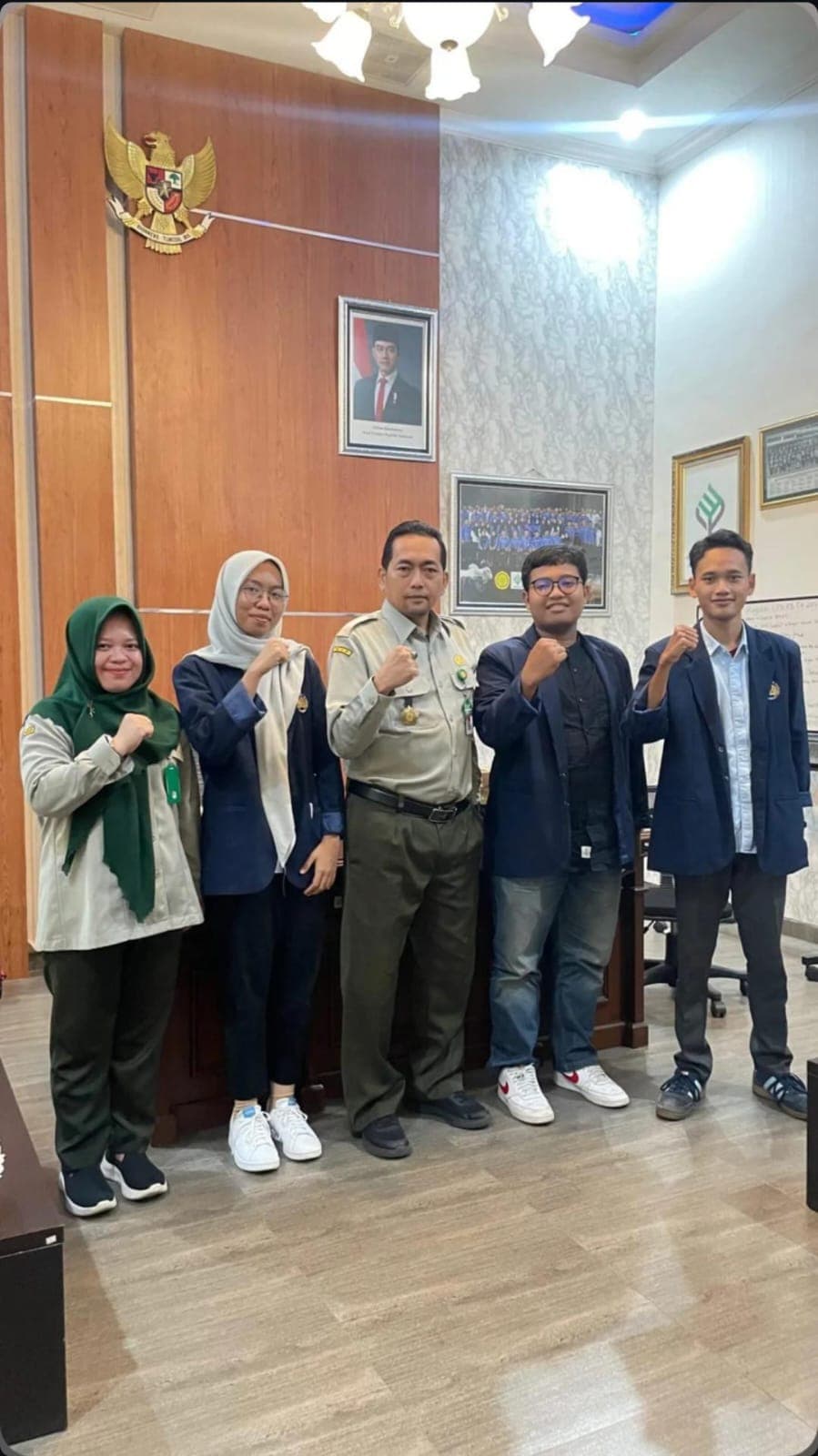 Dokumentasi tim magang bersama kepala BRMP RB Grati